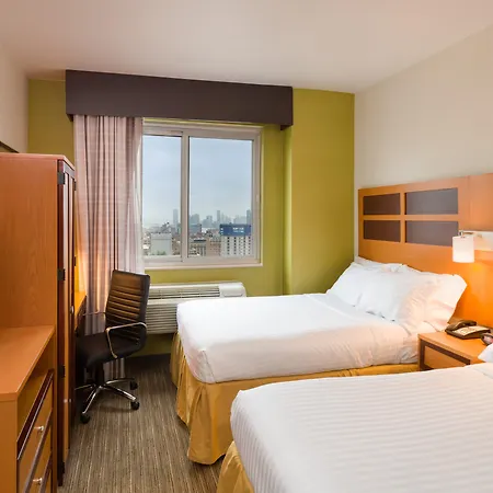 Holiday Inn Express - Times Square By Ihg New York Esterno foto